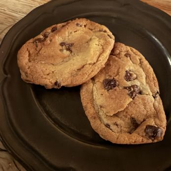 Cooper & Cow, Steakhouse - Chocolate chip cookies - Steakhouses Near Me - Fishers, Indiana Cooper & Cow, Steakhouse - Chocolate chip cookies - Steakhouses Near Me - Fishers, Indiana