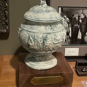Clemente Museum - I did not know that Roberto Clemente threw pots! This was made by the Hall of Famer. - Museums Near Me - Pittsburgh, Pennsylvania Clemente Museum - I did not know that Roberto Clemente threw pots! This was made by the Hall of Famer. - Museums Near Me - Pittsburgh, Pennsylvania