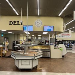 Greer's CashSaver - Inside Deli counter