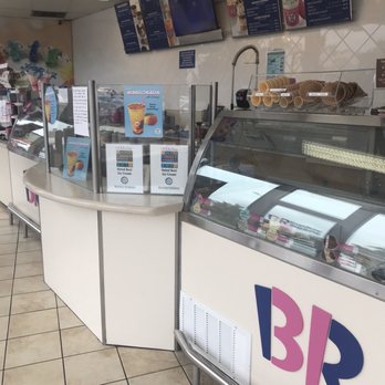 Baskin Robbins - Very clean, employees wore gloves and masks. Limited number of customers allowed in the store. - Ice Cream & Frozen Yogurt Near Me - La Jolla, California Baskin Robbins - Very clean, employees wore gloves and masks. Limited number of customers allowed in the store. - Ice Cream & Frozen Yogurt Near Me - La Jolla, California