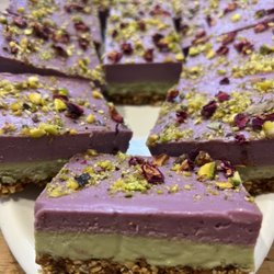 Healthy D’Lites - Vegan gluten free matcha blackberry cake