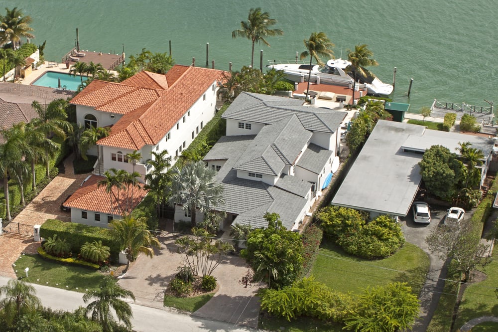Slide of Istueta Roofing