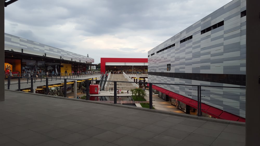 Outlet Premium