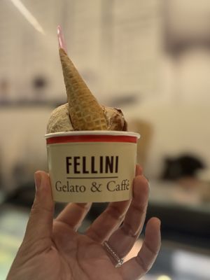 Fellini by null