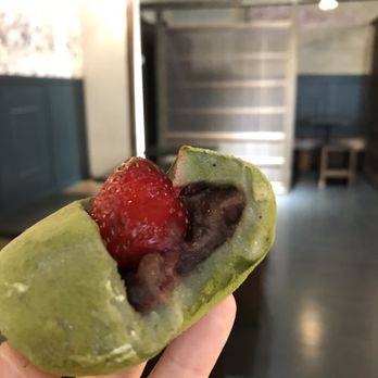 Katsute 100 - Ichigo daifuku. - Japanese Near Me - London, XGL