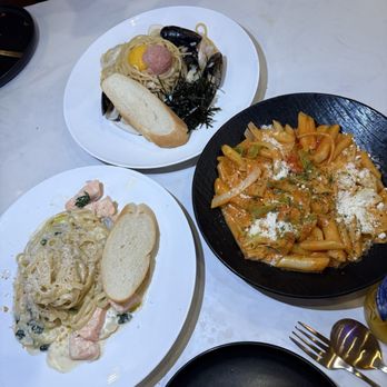 dPlace Steak & Pasta - Steakhouses Near Me - Fullerton, California