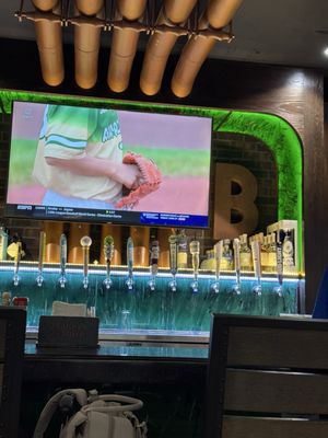 Barney's Beanery by null