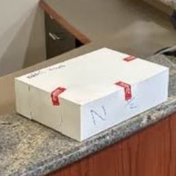 Box sealed upon arrival/ food not tampered with by dasher. Box sealed upon arrival/ food not tampered with by dasher.