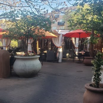 Inn & Spa at Loretto - Outside seating at restaurant - Hotels Near Me - Santa Fe, New Mexico Inn & Spa at Loretto - Outside seating at restaurant - Hotels Near Me - Santa Fe, New Mexico