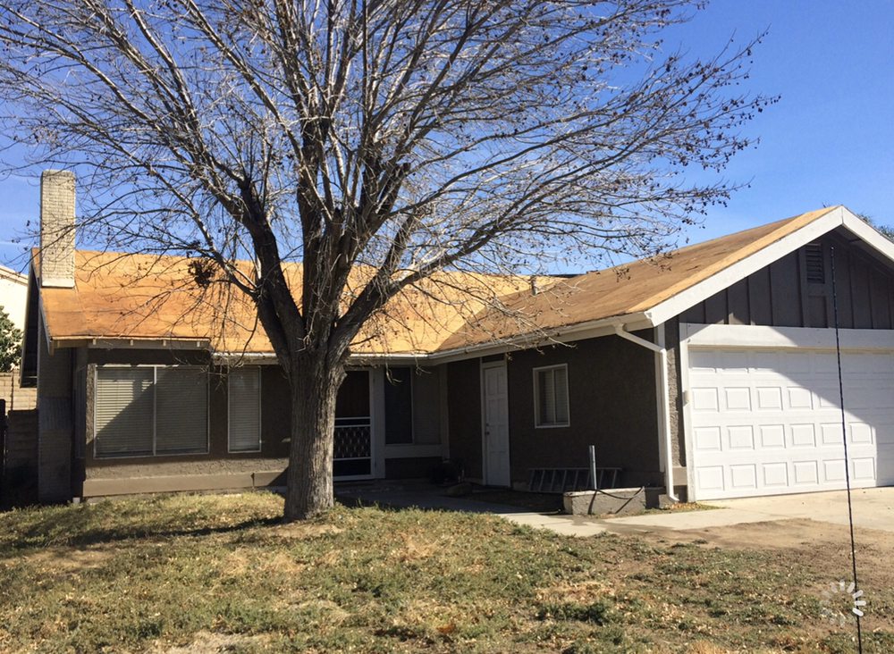 Slide of Valley Roofing Inc