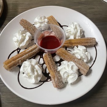 Fresa Mexican Kitchen & Tequila Bar - Churro dessert - Mexican Near Me - Everett, Washington
