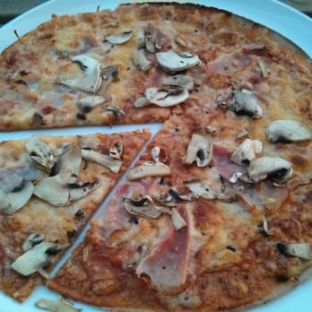 Cielo Di Berlino - Buckwheat (gluten free) pizza with mushrooms and ham - Pizza Near Me - Berlin, BE