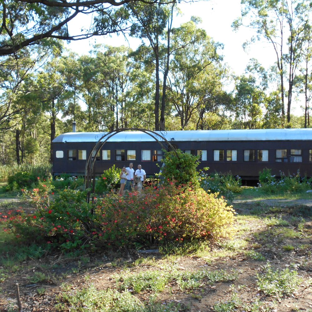 Krinklewood Train Carriage Cottages - vintage train car to stay in - Hotels Near Me - Pokolbin, NSW