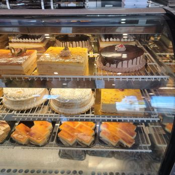 Party Cake Bakery - Bakeries Near Me - Miami, Florida Party Cake Bakery - Bakeries Near Me - Miami, Florida