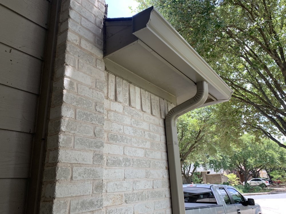 Slide of ATX Seamless Gutters