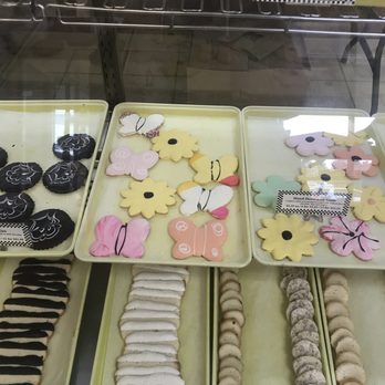 Daniel's of Paris - Cookies - Bakeries Near Me - Aurora, Colorado Daniel's of Paris - Cookies - Bakeries Near Me - Aurora, Colorado