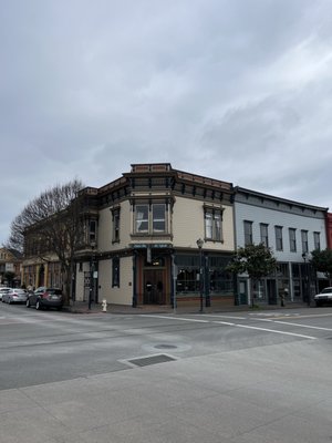 Café Waterfront by null