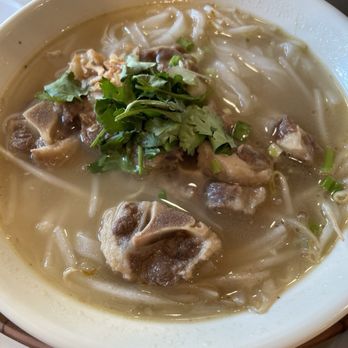 YiPoh Kitchen Asian Cuisine - Ox tail noodle soup - Asian Fusion Near Me - Brooklyn, New York YiPoh Kitchen Asian Cuisine - Ox tail noodle soup - Asian Fusion Near Me - Brooklyn, New York