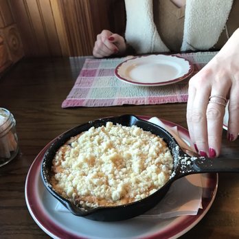 Hotel Mountain Brook - Gourmet fresh coffee cake! Different everyday! - Bed & Breakfast Near Me - Tannersville, New York