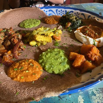 Fenan Klein Afrika - Yum - Ethiopian Near Me - Amsterdam, New Hampshire