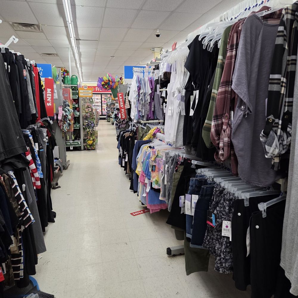Family Dollar - Discount Store Near Me - Lexington, Michigan