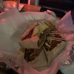 Taco Bellus - MunchWrap Primo