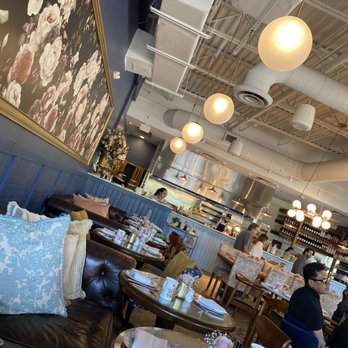 Little Hen - Inside - Breakfast & Brunch Near Me - Weston, Florida Little Hen - Inside - Breakfast & Brunch Near Me - Weston, Florida