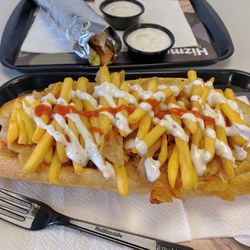 Hizmet Bakkerij - Pain frites (there's veggie underneath, there's just SO much fries and meat loaded on top).