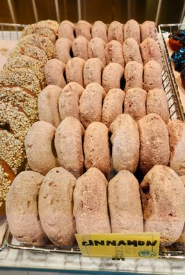 Lee's Donuts Gastown by null