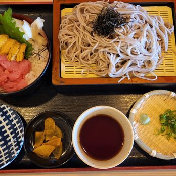 I-NABA - Tuna and uni, with soba - Japanese Near Me - Honolulu, Hawaii