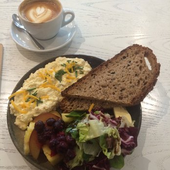 Blackburn - Scrambled eggs with cappuccino. So tasty! - Cafes Near Me - Paris, 75