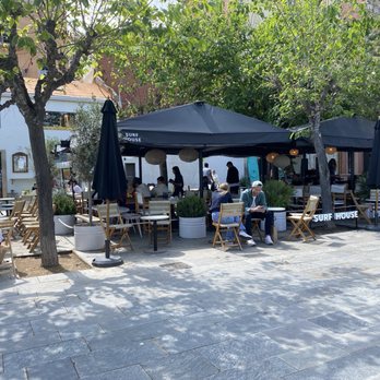 Surf House Barcelona - Outside the cafe - Burgers Near Me - Barcelona, B Surf House Barcelona - Outside the cafe - Burgers Near Me - Barcelona, B