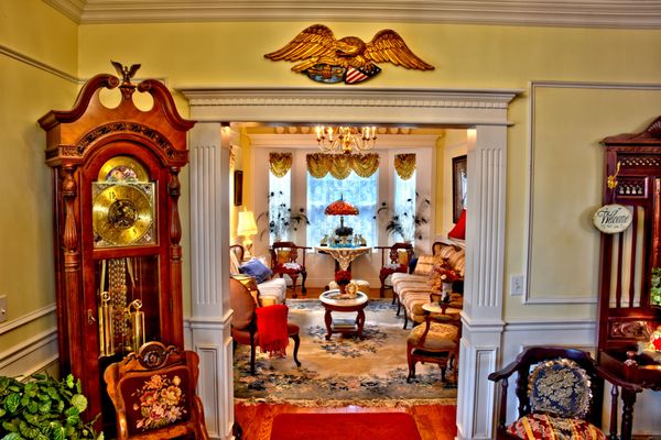 Big Yellow Inn by null