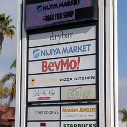 Rolling Hills Plaza - Businesses at Rolling Hills Plaza