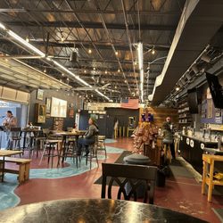 Chattabrewchee Southern Brewhouse - Inside area