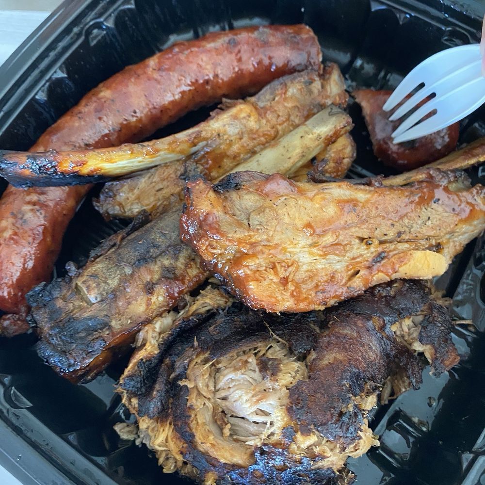 Bull 'N Mouth - Build Your Own 3 Meat with Andouille Sausage, St. Louis Ribs, & Pulled Pork - New American Near Me - Davis, California Bull 'N Mouth - Build Your Own 3 Meat with Andouille Sausage, St. Louis Ribs, & Pulled Pork - New American Near Me - Davis, California