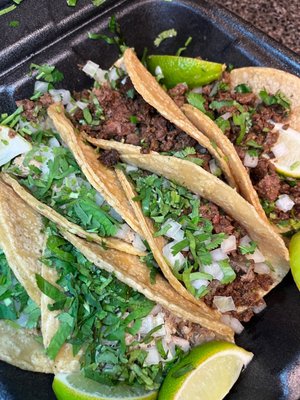 Tacos Y Mas by null