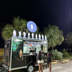 Twisted Rolls Chimney Cake - Food truck