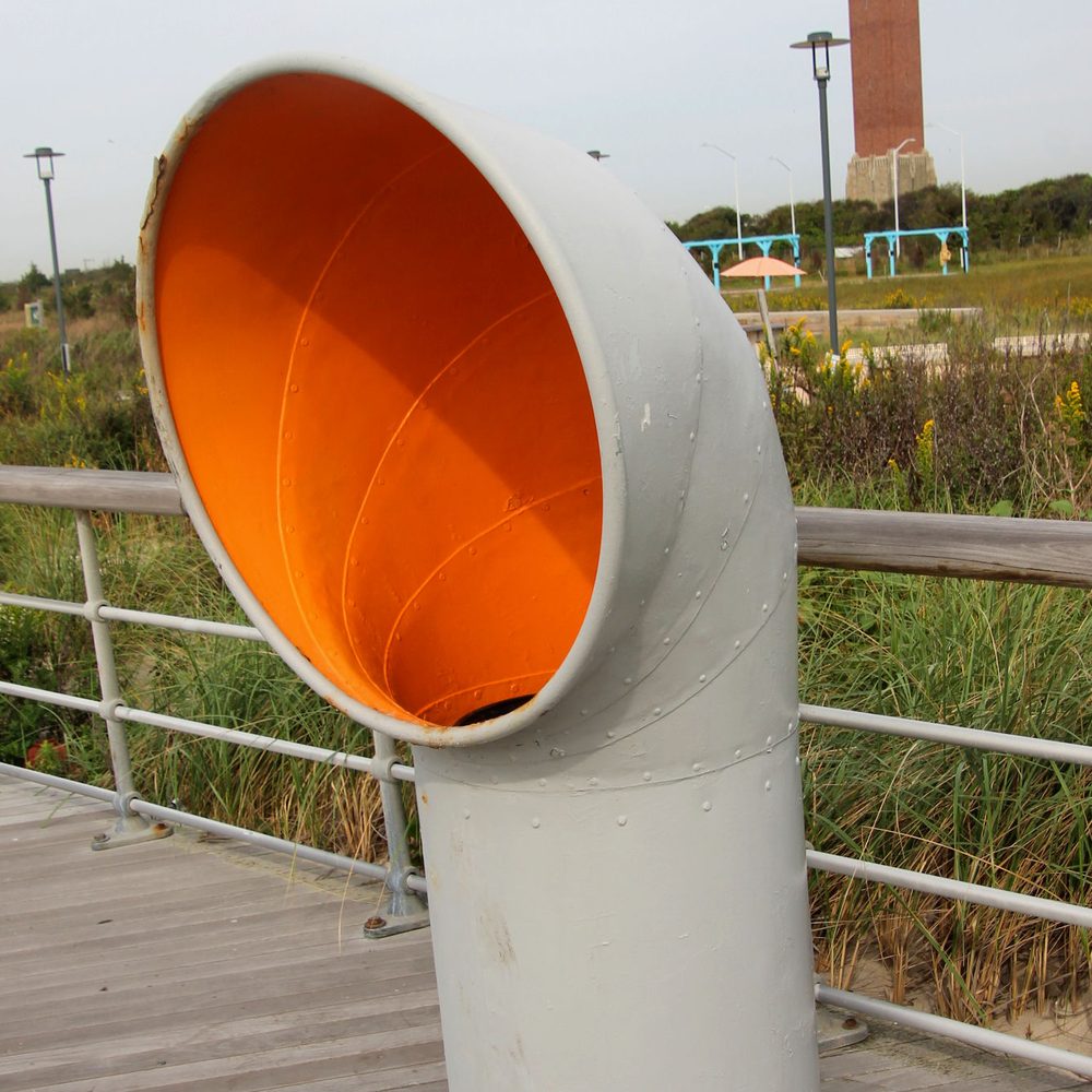 Jones Beach State Park - Clever disguise for trash cans - Beaches Near Me - Wantagh, New York Jones Beach State Park - Clever disguise for trash cans - Beaches Near Me - Wantagh, New York