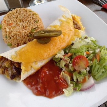 Poco Loco - Burrito with Mexican rice - Mexican Near Me - Orihuela, A
