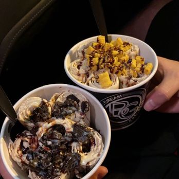 Bango Creamery - Monkey Business & Cap n' Crunch Bango Rolls - Ice Cream & Frozen Yogurt Near Me - Los Angeles, California