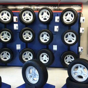 Firestone Complete Auto Care - showroom - Tires Near Me - Fairport, New York