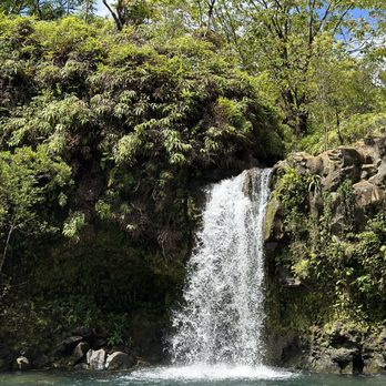 Primo VIP - One of many waterfalls seen on this private tour - Taxis Near Me - Kihei, Hawaii