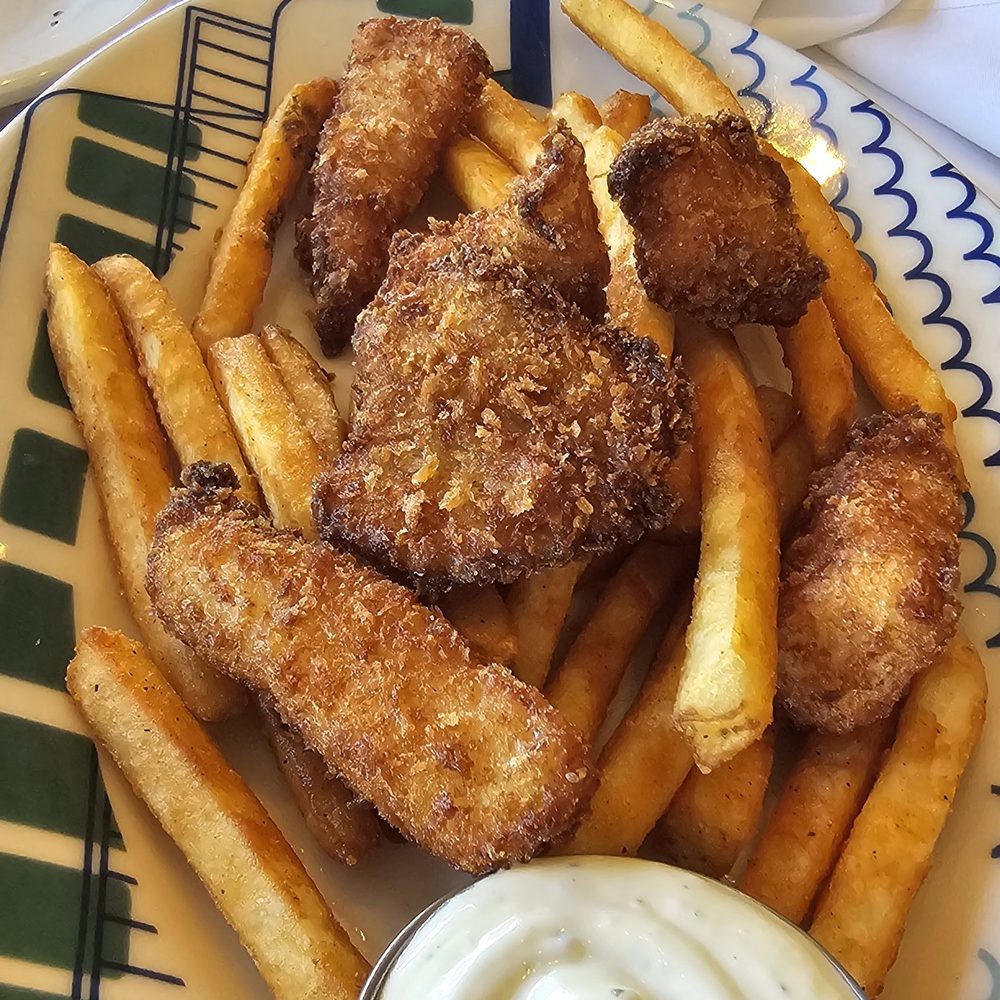 Chinook's - Kids fish and chips - Seafood Near Me - Seattle, Washington Chinook's - Kids fish and chips - Seafood Near Me - Seattle, Washington