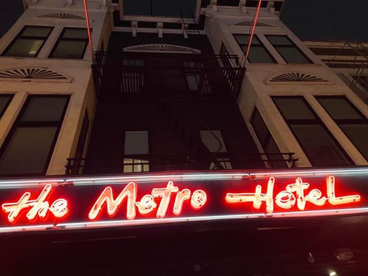 The Metro Hotel by null