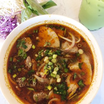 Pho Play - Spicy Lemongrass Bun Bo Hue (3/5) - Vietnamese Near Me - Castro Valley, California Pho Play - Spicy Lemongrass Bun Bo Hue (3/5) - Vietnamese Near Me - Castro Valley, California