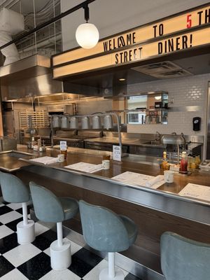 5th Street Diner by null