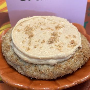 Crumbl - Oak Creek - Pumpkin Cheesecake Cookie - Bakeries Near Me - Oak Creek, Wisconsin