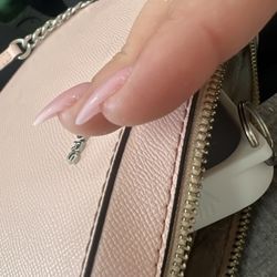 November Nails & Spa - The correct nails pure nails redid.