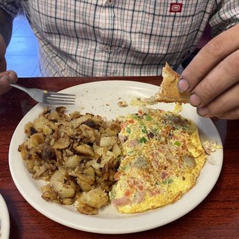 Sunrise Restaurant - Freezer burnt potatoes, dry omelette, stale toast - American Near Me - Largo, Florida Sunrise Restaurant - Freezer burnt potatoes, dry omelette, stale toast - American Near Me - Largo, Florida